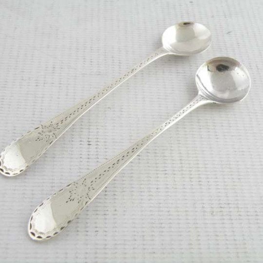 condiment spoons